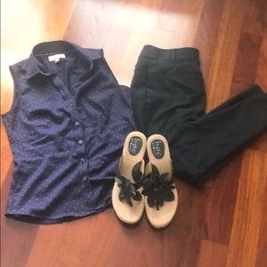 Banana Republic Button up top. Like new condition